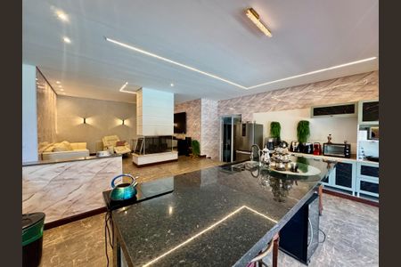 Casa de condomínio à venda com 2500m², 5 quartos e 20 vagasCozinha