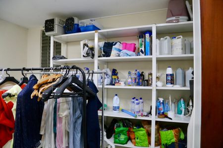Casa de condomínio à venda com 2500m², 5 quartos e 20 vagasDespensa