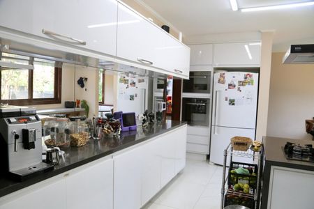Casa de condomínio à venda com 2500m², 5 quartos e 20 vagasCozinha