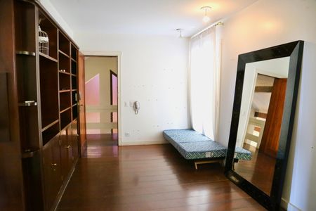 Casa de condomínio à venda com 2500m², 5 quartos e 20 vagasSuíte