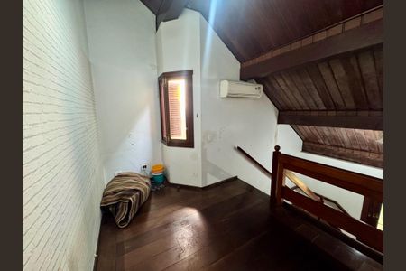 Casa de condomínio à venda com 2500m², 5 quartos e 20 vagasCorredor