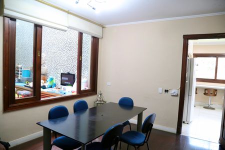 Casa de condomínio à venda com 2500m², 5 quartos e 20 vagasCopa