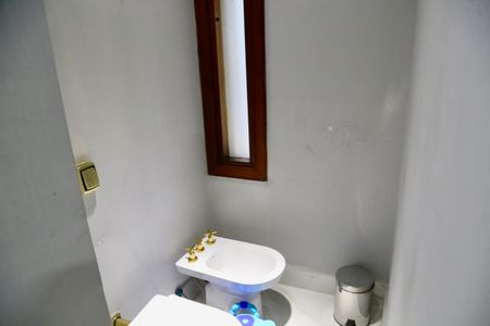 Casa de condomínio à venda com 2500m², 5 quartos e 20 vagasBanheiro Suíte 3