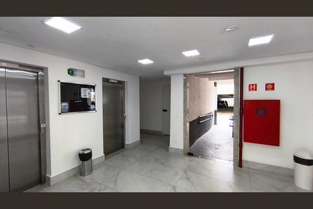 Apartamento à venda com 53m², 1 quarto e 1 vagaElevadores