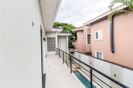 Casa de condomínio à venda com 330m², 3 quartos e 4 vagas