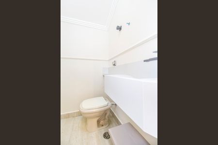 Casa de condomínio à venda com 330m², 3 quartos e 4 vagas Casa de condomínio à venda com 330m², 3 quartos e 4 vagasLavabo