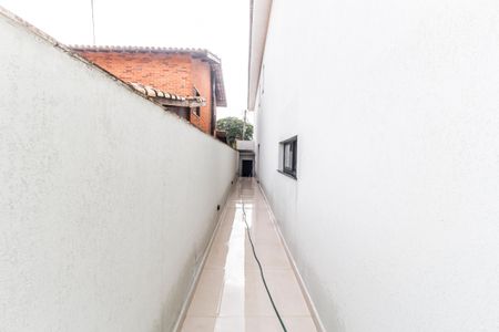 Casa de condomínio à venda com 330m², 3 quartos e 4 vagas Casa de condomínio à venda com 330m², 3 quartos e 4 vagasCorredor