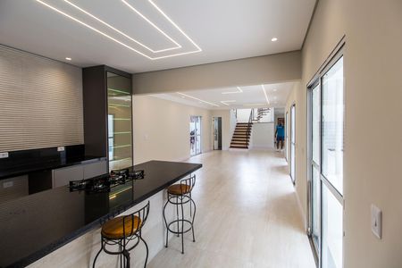 Casa de condomínio à venda com 330m², 3 quartos e 4 vagas Casa de condomínio à venda com 330m², 3 quartos e 4 vagasCozinha