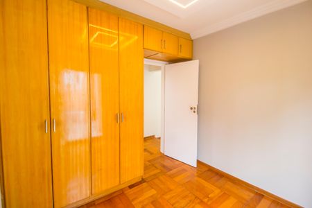 Casa de condomínio à venda com 330m², 3 quartos e 4 vagas Casa de condomínio à venda com 330m², 3 quartos e 4 vagasSuíte 3