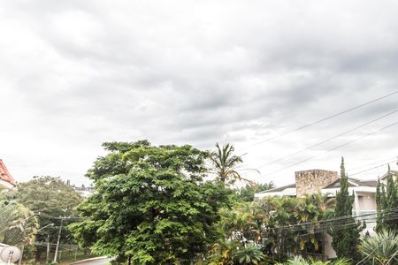 Casa de condomínio à venda com 330m², 3 quartos e 4 vagas Casa de condomínio à venda com 330m², 3 quartos e 4 vagasVista da Varanda