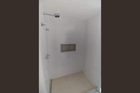 Apartamento à venda com 235m², 3 quartos e 2 vagasBanheiro da Suíte 3