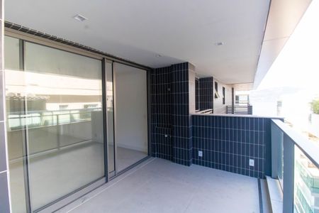 Apartamento à venda com 235m², 3 quartos e 2 vagasVaranda da Sala