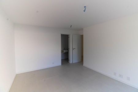 Apartamento à venda com 235m², 3 quartos e 2 vagasSuíte 2