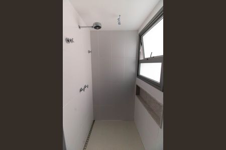 Apartamento à venda com 235m², 3 quartos e 2 vagasBanheiro da Suíte 2