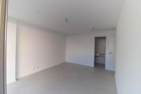 Apartamento à venda com 235m², 3 quartos e 2 vagasSuíte 2