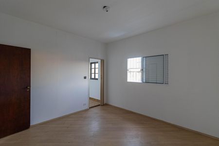 Casa à venda com 298m², 4 quartos e 2 vagasCasa 2 - Quarto 2