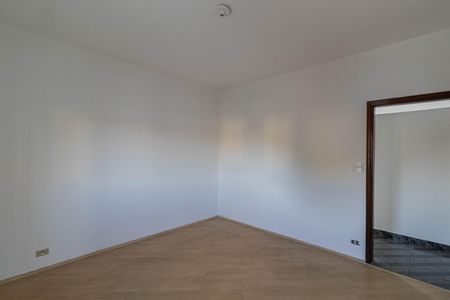 Casa à venda com 298m², 4 quartos e 2 vagasCasa 2 - Quarto 2