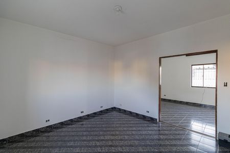 Casa à venda com 298m², 4 quartos e 2 vagasCasa 2 - Quarto 1