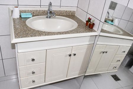 Apartamento à venda com 55m², 1 quarto e sem vagaBanheiro