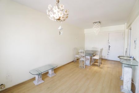 Apartamento à venda com 82m², 2 quartos e 1 vagaSala