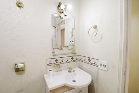 Apartamento à venda com 82m², 2 quartos e 1 vagaBanheiro