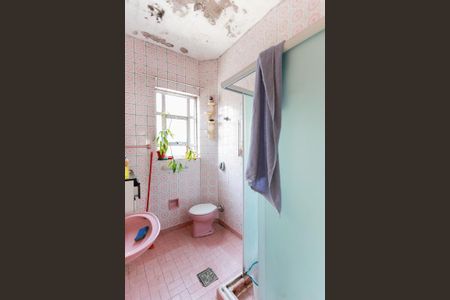 Apartamento para alugar com 55m², 2 quartos e sem vagaBanheiro