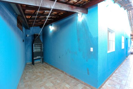 Casa de condomínio para alugar com 60m², 2 quartos e 2 vagas Casa de condomínio para alugar com 60m², 2 quartos e 2 vagasChurrasqueira