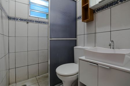 Casa de condomínio para alugar com 60m², 2 quartos e 2 vagas Casa de condomínio para alugar com 60m², 2 quartos e 2 vagasBanheiro