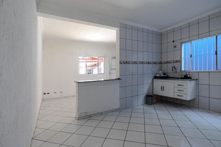 Casa de condomínio para alugar com 60m², 2 quartos e 2 vagas Casa de condomínio para alugar com 60m², 2 quartos e 2 vagasCozinha