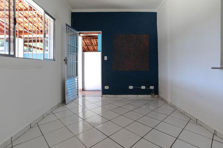 Casa de condomínio para alugar com 60m², 2 quartos e 2 vagas Casa de condomínio para alugar com 60m², 2 quartos e 2 vagasSala