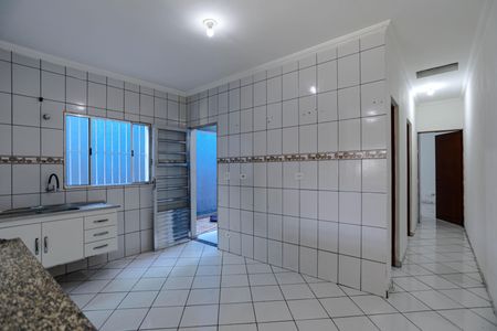 Casa de condomínio para alugar com 60m², 2 quartos e 2 vagas Casa de condomínio para alugar com 60m², 2 quartos e 2 vagasCozinha