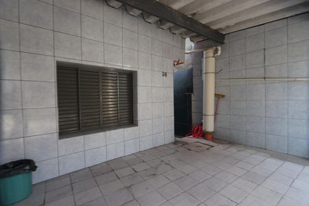 Garagem de casa à venda com 2 quartos, 125m² em Chácara Mafalda, São Paulo
