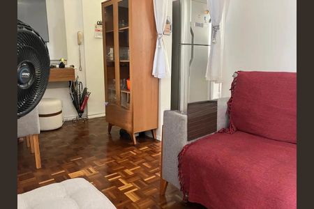 Sala de apartamento para alugar com 2 quartos, 57m² em Barro Preto, Belo Horizonte