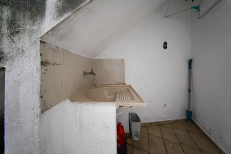 Casa para alugar com 50m², 1 quarto e sem vagaÁrea de Serviço