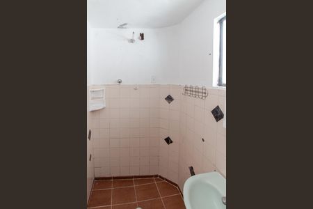 Casa para alugar com 55m², 2 quartos e sem vagaBanheiro