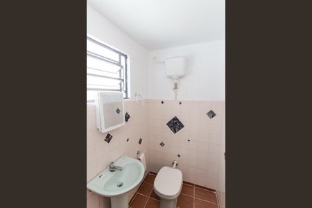 Casa para alugar com 55m², 2 quartos e sem vagaBanheiro