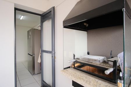 Apartamento à venda com 124m², 4 quartos e 2 vagasVaranda