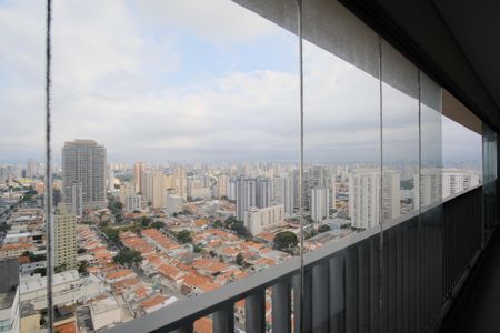 Apartamento à venda com 124m², 4 quartos e 2 vagasVaranda