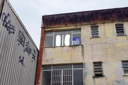 Apartamento para alugar com 40m², 1 quarto e sem vaga Apartamento para alugar com 40m², 1 quarto e sem vagaFachada do Prédio + placa