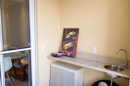 Apartamento para alugar com 58m², 2 quartos e 1 vagaSacada