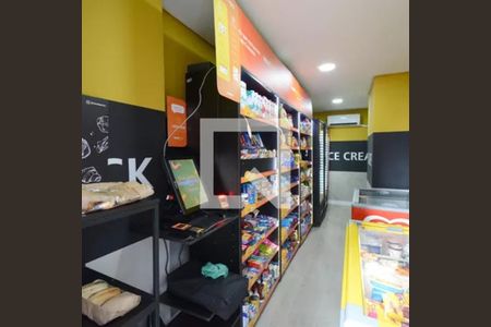 Apartamento à venda com 48m², 2 quartos e sem vaga Apartamento à venda com 48m², 2 quartos e sem vagaMini Mercado