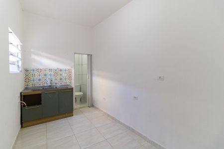 Quarto/Cozinha de casa para alugar com 1 quarto, 15m² em Cursino, São Paulo