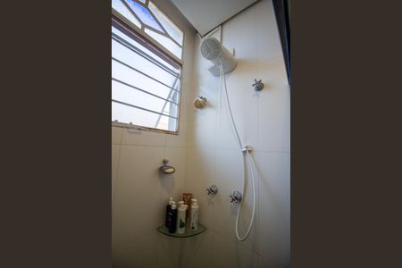 Casa para alugar com 400m², 4 quartos e 4 vagasBanheiro social