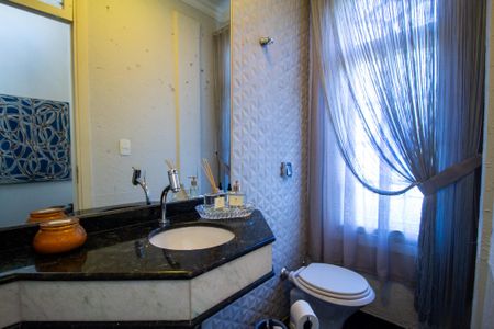 Casa para alugar com 400m², 4 quartos e 4 vagasLavabo 