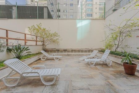 Apartamento à venda com 49m², 1 quarto e 1 vaga Apartamento à venda com 49m², 1 quarto e 1 vagaPiscina
