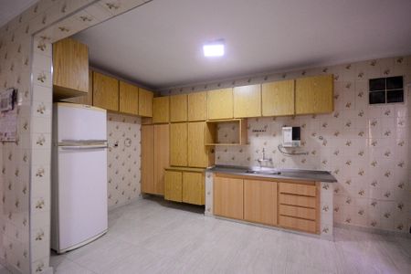 Casa para alugar com 200m², 3 quartos e 2 vagas Casa para alugar com 200m², 3 quartos e 2 vagasCozinha