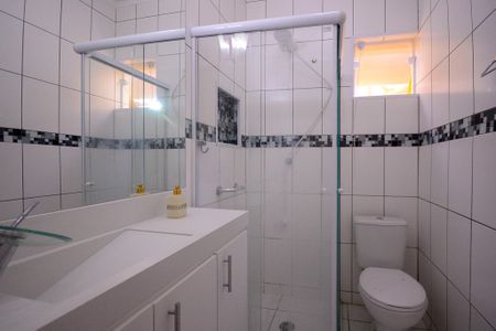 Casa para alugar com 200m², 3 quartos e 2 vagas Casa para alugar com 200m², 3 quartos e 2 vagasBanheiro Social