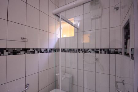 Casa para alugar com 200m², 3 quartos e 2 vagas Casa para alugar com 200m², 3 quartos e 2 vagasBanheiro da Suite