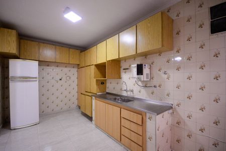 Casa para alugar com 200m², 3 quartos e 2 vagas Casa para alugar com 200m², 3 quartos e 2 vagasCozinha