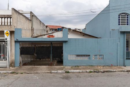 Casa para alugar com 150m², 2 quartos e 2 vagasFachada